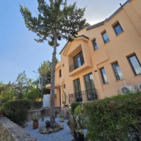 게스트하우스 Kyrenia Boutique Residance