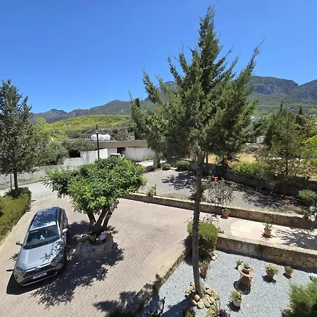 Kyrenia Boutique Residance 4* 키레니아